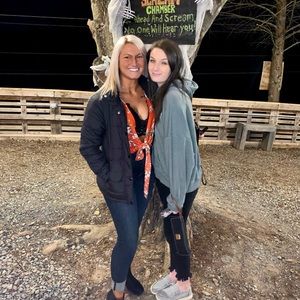 Meet your Posher, Precious